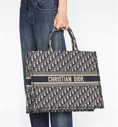 cheistian dior borsa|dior borse di france.